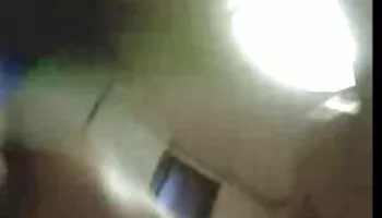 MARISKAX La pequeña rubia Lisa Ly se folla al mozo del establo