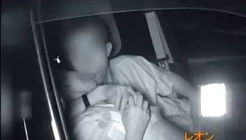 Lesbianas ofrecen a un viejo el polvo de su vida
