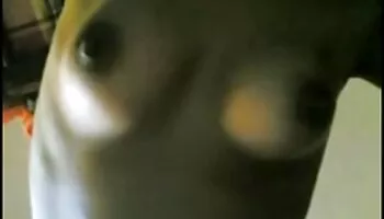 MILF atrapado amordazado en gran consolador