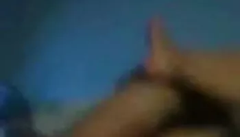 ¡Te enseñaré, perra! este es el cuarto de hombres!