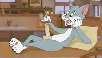 Chico musculoso recibe polla del jefe transexual